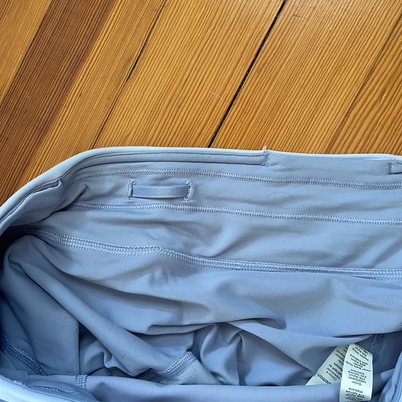 Lululemon Play Off the Pleats Skirt size 8 in light purple - Picture 6 of 6